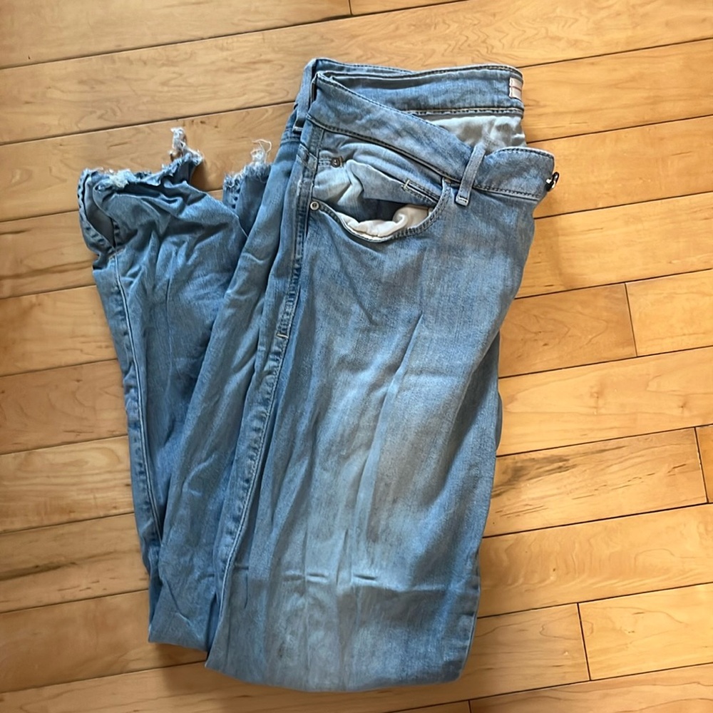 Guess Sexy Curve Capri Midrise 29